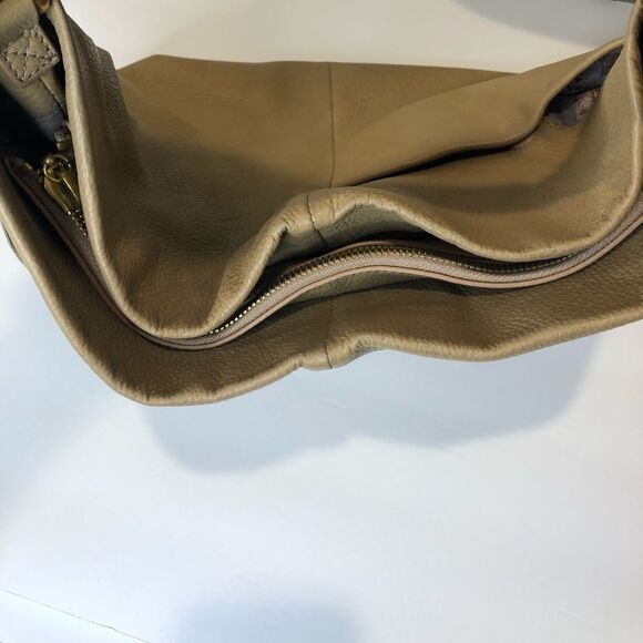 Hobo tan tassel bag purse - Picture 8 of 14